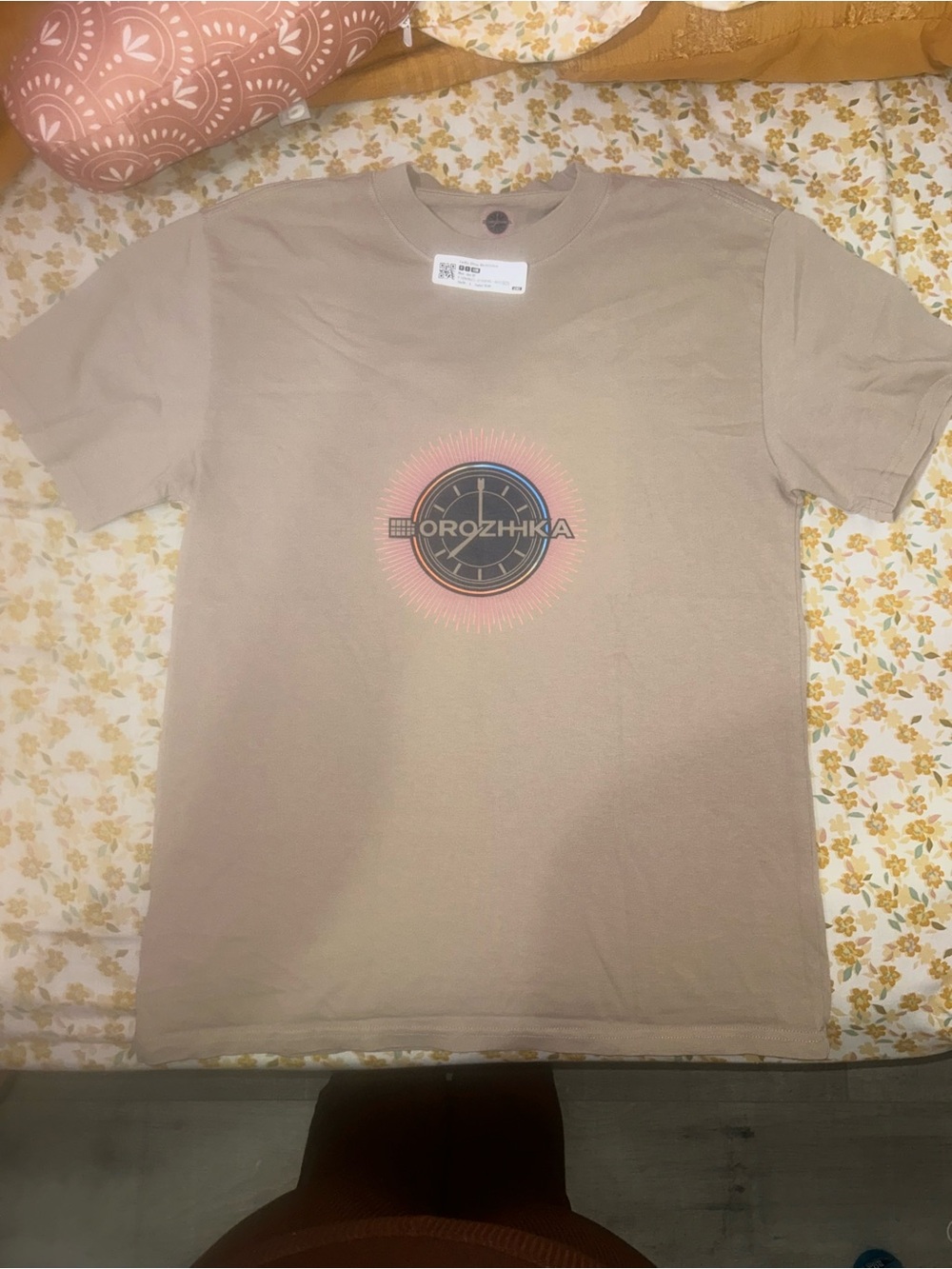 New OROZHKIA Teddy Bear Graphic T-Shirt Size Small